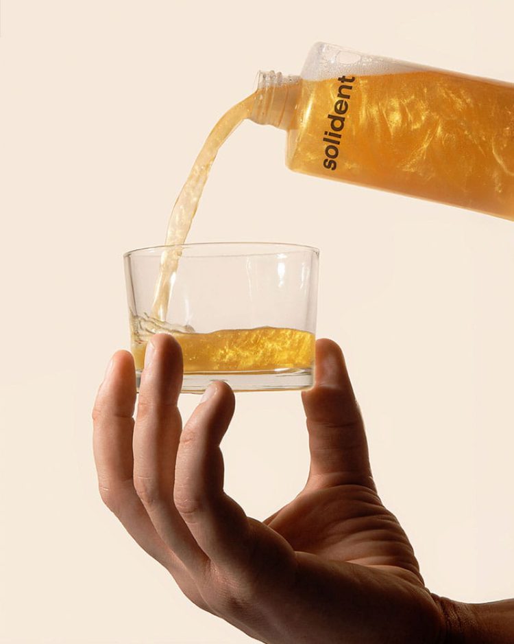 Ополіскувач для ротової порожнини Solident Gold-Infused Mouthwash із колоїдним золотом, 400 мл - Зображення 3